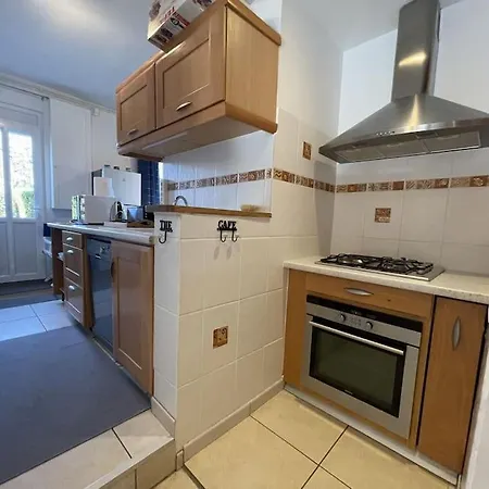 Jolie Maison Proche De La Mer Holiday home *